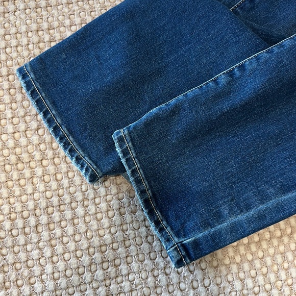Lucky Brand Jeans - Picture 7 of 8